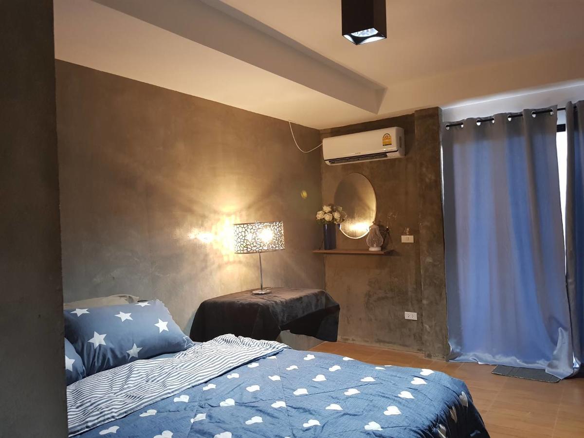 Iris Hostel Τσιάνγκ Μάι Εξωτερικό φωτογραφία